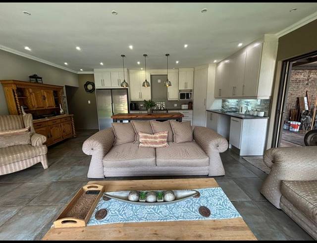 2 BEDROOM HOUSE FOR SALE IN FLORIDA